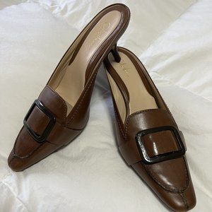 COLE HAAN Brown Leather Kitten Heel Mules~ Boucle Detail~ SZ 7.5  Excellent